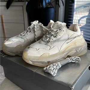 Balenciaga Sneakers in Cream and White